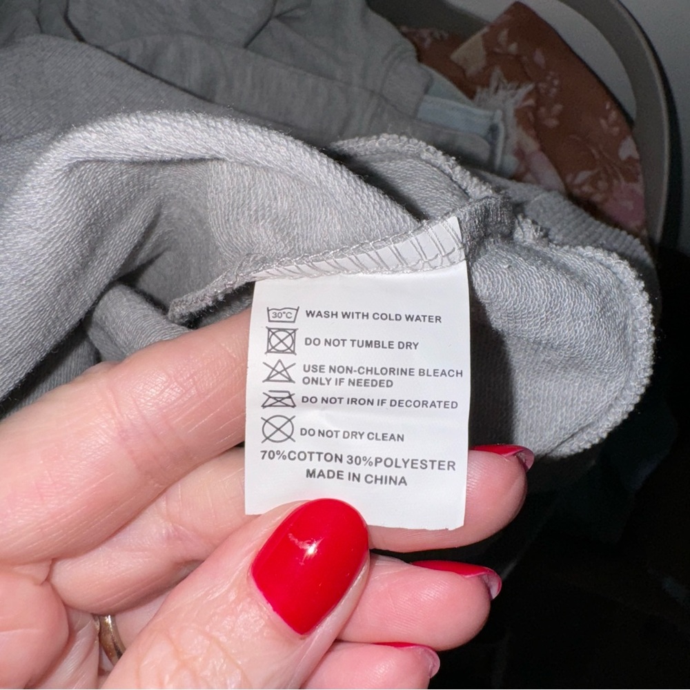 NWOT Tummy Hurts Sweatshirt Gray Size XL - Picture 5 of 5